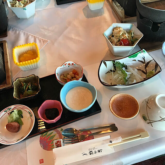 萩小町の朝食を撮影した写真